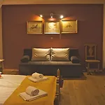 Goralski Dwor Bed and Breakfast 3*