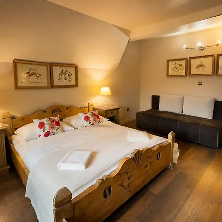 Bed and Breakfast Goralski Dwor 3*