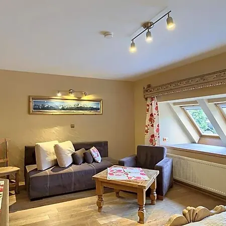 Goralski Dwor Bed and Breakfast 3*