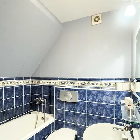 Goralski Dwor Oda ve Kahvaltı 3*