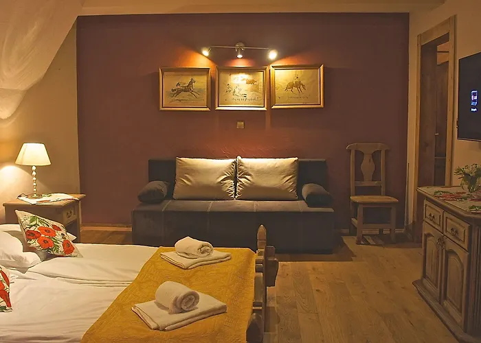 Góralski Dwór Nocleg ze śniadaniem 3*
